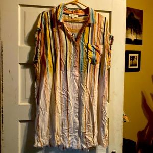 Size Xl Umgee shirt dress. Knee length with pockets and frayed bottom